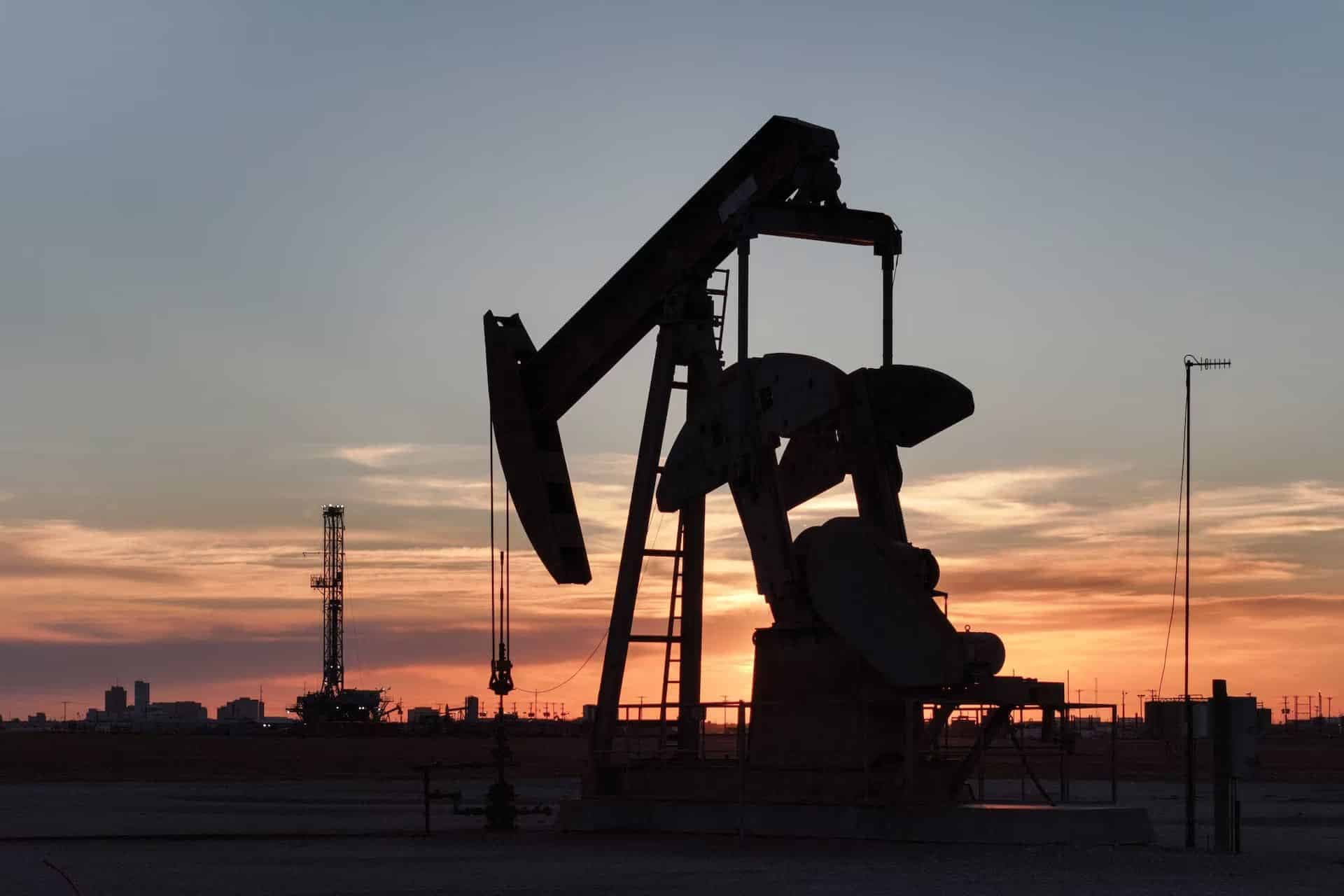 Global physical crude markets mired in discounts as Middle East ramps up supply