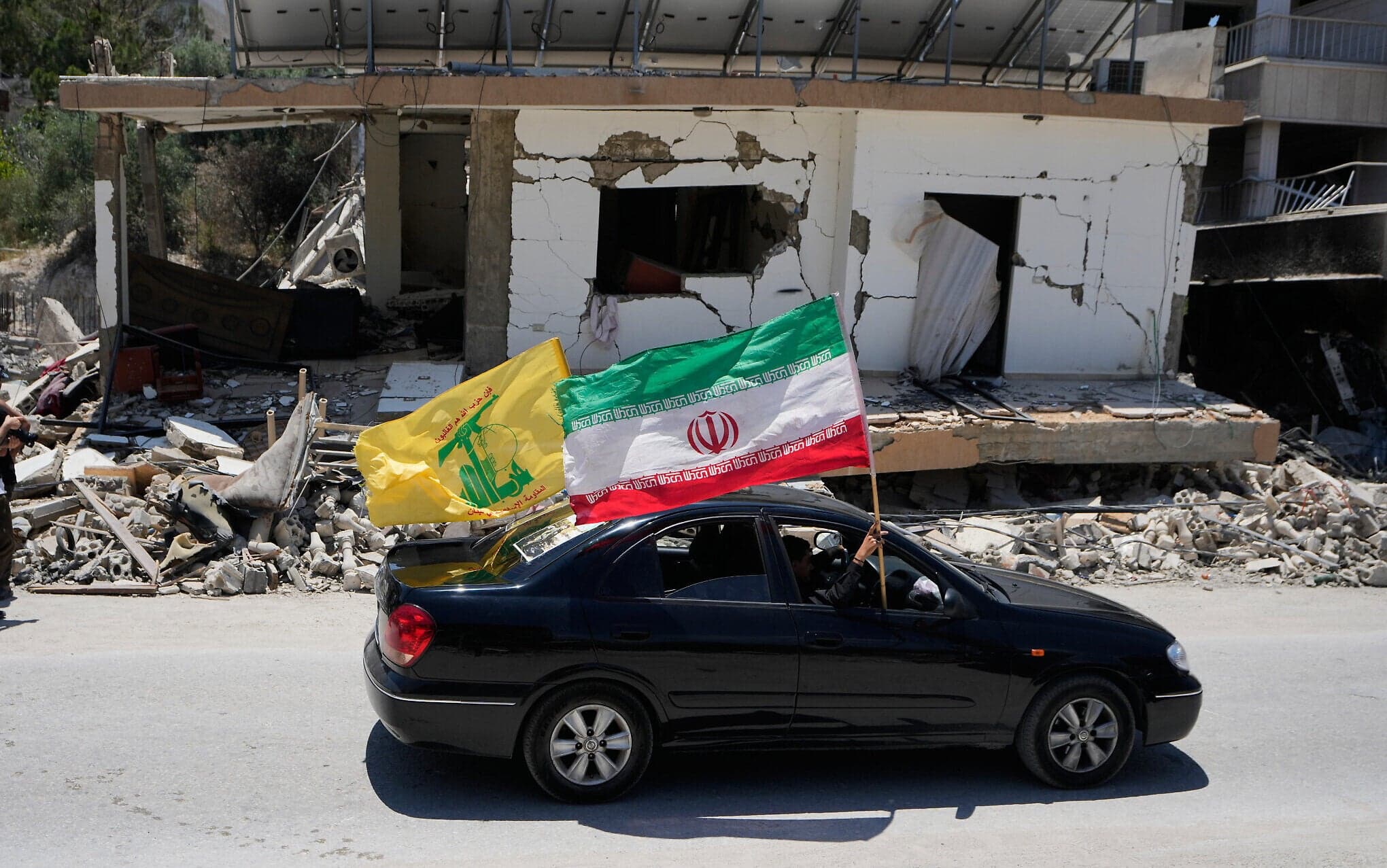 Hezbollah expecting major cash injection from Iran once deal sealed with US — sources