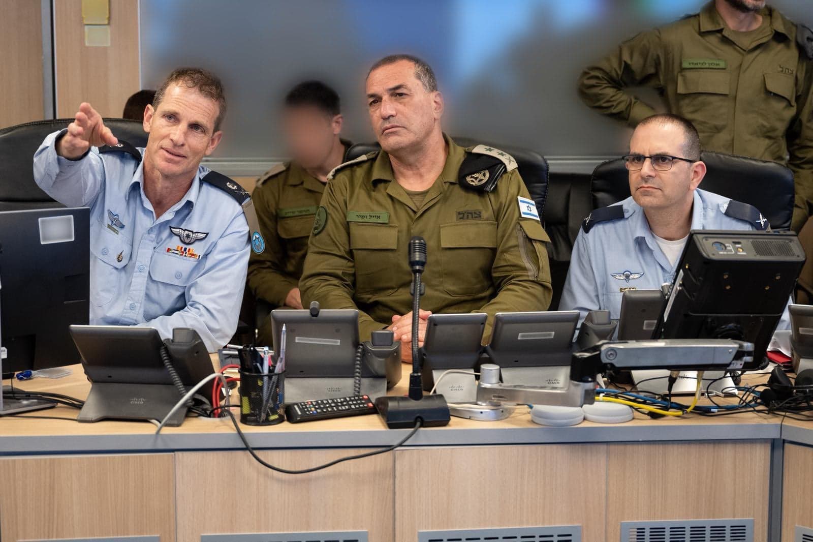IDF chief to rabbis: We're short thousands of troops, need female combat soldiers