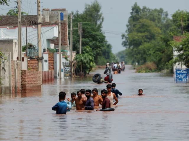 PDMA issues Punjab rain alert as thunderstorms, hail forecast across province